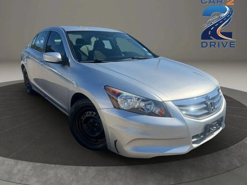 Used 2012 Honda Accord LX image 2