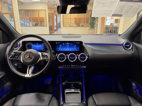 Used 2025 Mercedes-Benz GLA 250 image 11