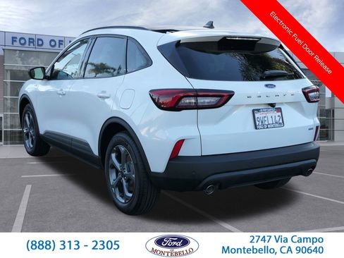 Used 2025 Ford Escape ST-Line w/ Equipment Group 301A FWD image 7