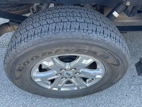 Used 2022 Ford F150 XLT w/ Equipment Group 302A High AWD/4WD image 11