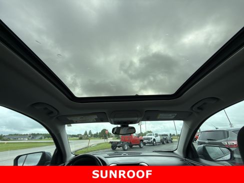 Certified 2018 GMC Terrain SLE w/ Driver Convenience Package AWD/4WD image 23