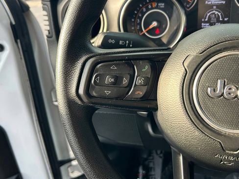 Used 2022 Jeep Wrangler Sport AWD/4WD image 33