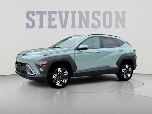 Used 2025 Hyundai Kona SEL AWD/4WD image 2