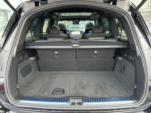 Used 2026 Mercedes-Benz GLS 580 4MATIC image 15
