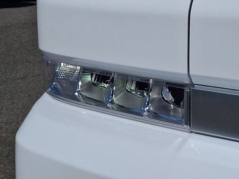 Used 2024 Chevrolet Brightdrop 600 w/ Commercial Equipment Package AWD/4WD image 25