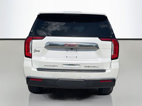Used 2022 GMC Yukon Denali AWD/4WD image 4