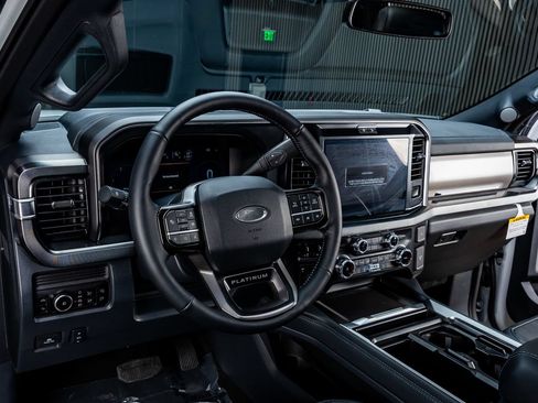 Used 2026 Ford F250 Platinum AWD/4WD image 17