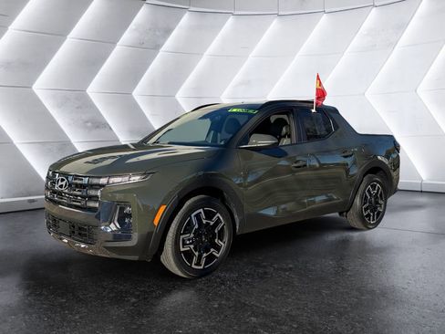 Used 2025 Hyundai Santa Cruz Limited image 5