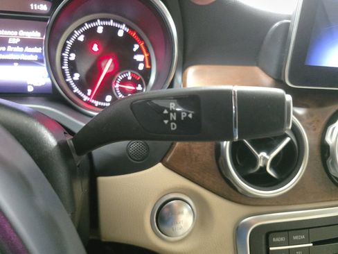 Used 2018 Mercedes-Benz GLA 250 image 19