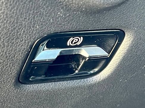 Certified 2022 Mercedes-Benz C 300 4MATIC Sedan image 36