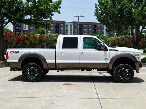 Used 2015 Ford F250 King Ranch w/ FX4 Off-Road Package AWD/4WD image 15