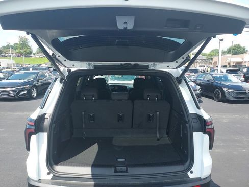New 2026 Chevrolet Traverse LT w/ Enhanced Driving Package FWD image 31