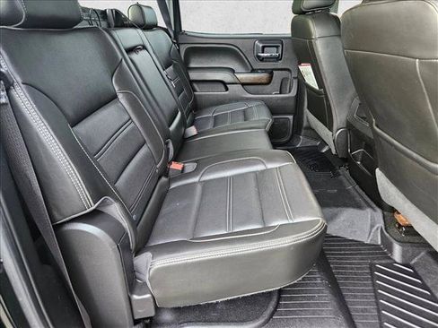 Used 2018 GMC Sierra 2500 Denali w/ Duramax Plus Package AWD/4WD image 20