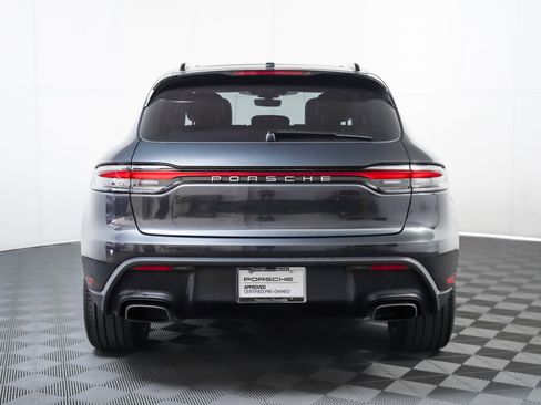 Used 2025 Porsche Macan image 11