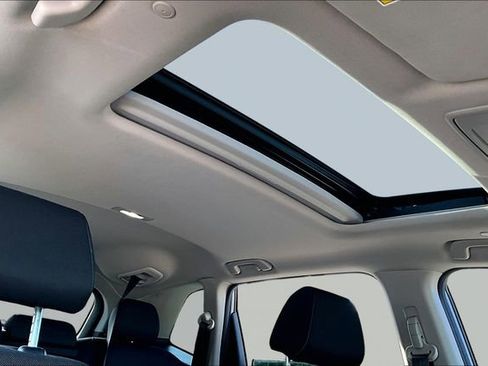 Used 2025 Honda CR-V EX image 24