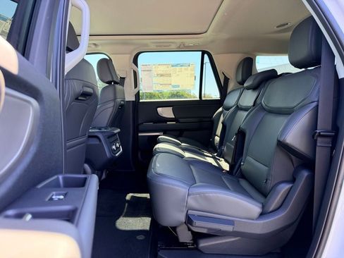 New 2026 Ford Expedition Max Active AWD/4WD image 12