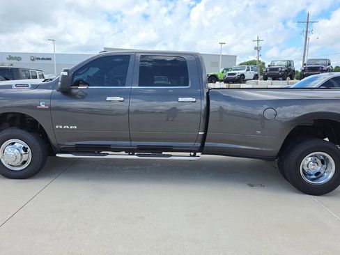 Used 2024 RAM 3500 Tradesman w/ Chrome Appearance Group AWD/4WD image 2