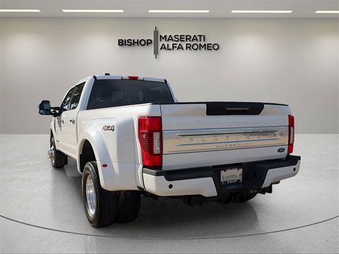 Used 2022 Ford F350 Platinum image 5