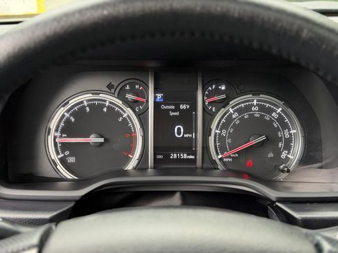 Used 2023 Toyota 4Runner TRD Off-Road Premium w/ Moonroof Package AWD/4WD image 12