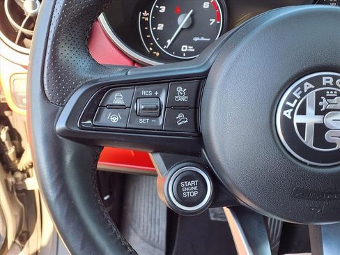 Used 2021 Alfa Romeo Stelvio Ti w/ Nero Edizione image 35