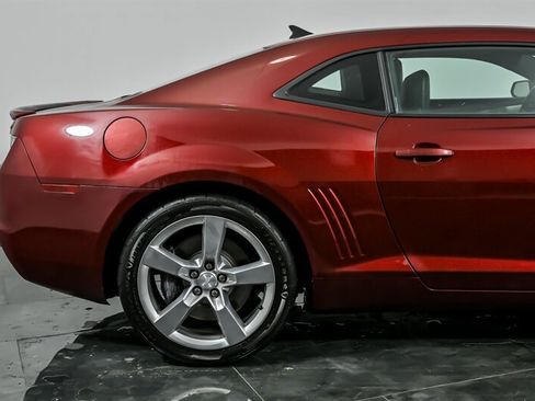 Used 2010 Chevrolet Camaro SS w/ RS Package image 11