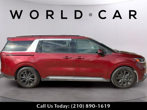Used 2022 Kia Carnival SX Prestige FWD image 4