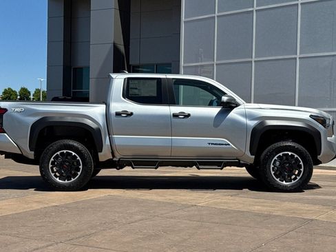 New 2026 Toyota Tacoma TRD Off-Road AWD/4WD image 3