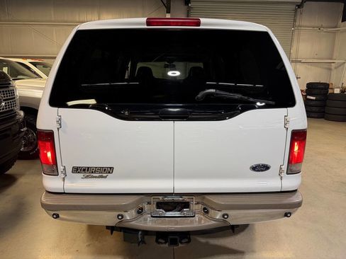 Used 2002 Ford Excursion Limited AWD/4WD image 16