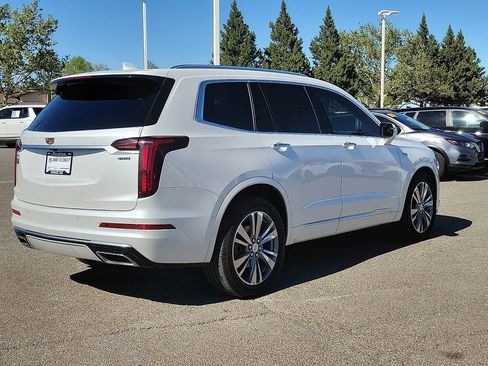 Used 2021 Cadillac XT6 Premium Luxury FWD image 11