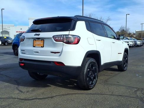Used 2024 Jeep Compass Trailhawk image 3