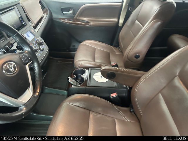 Used 2019 Toyota Sienna Limited Premium w/ Carpet Mat Package AWD/4WD image 18