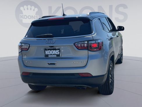Used 2022 Jeep Compass Limited AWD/4WD image 11