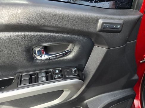 Used 2018 Nissan Titan PRO-4X w/ Pro-4x Convenience Package image 23