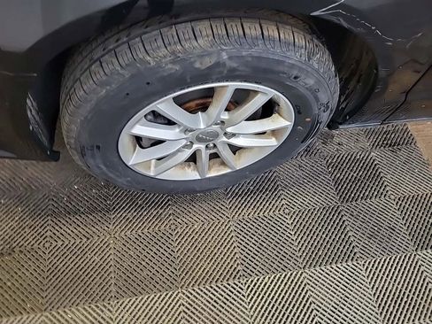 Used 2020 Dodge Grand Caravan SXT image 10