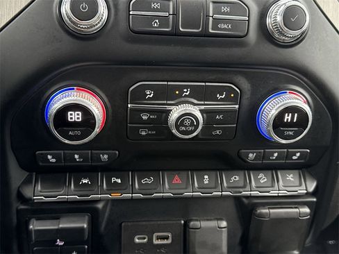 Used 2022 GMC Sierra 1500 Denali w/ Denali Premium Package image 20