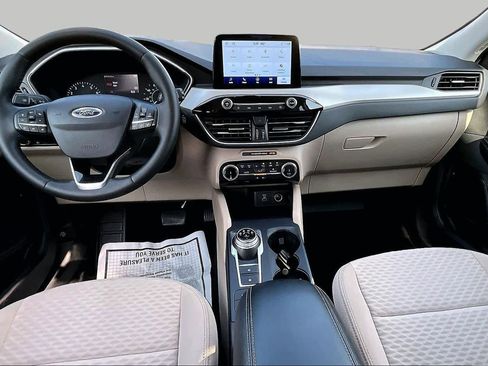 Used 2022 Ford Escape SE w/ Convenience Package FWD image 19