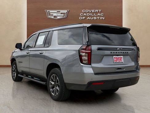 Used 2023 Chevrolet Suburban Z71 w/ Luxury Package AWD/4WD image 3