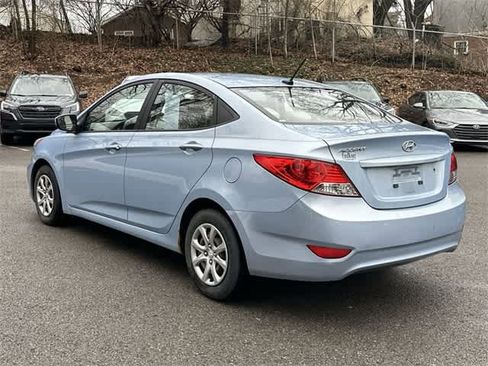 Used 2014 Hyundai Accent GLS image 17