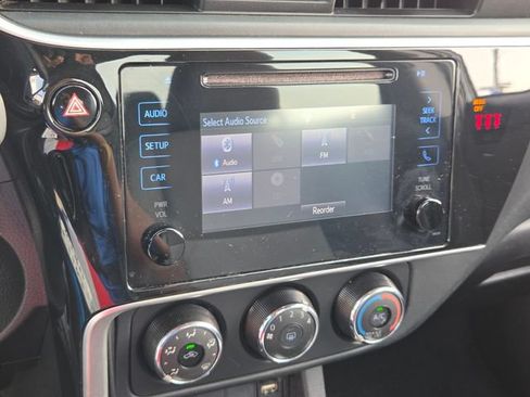 Used 2019 Toyota Corolla L FWD image 21