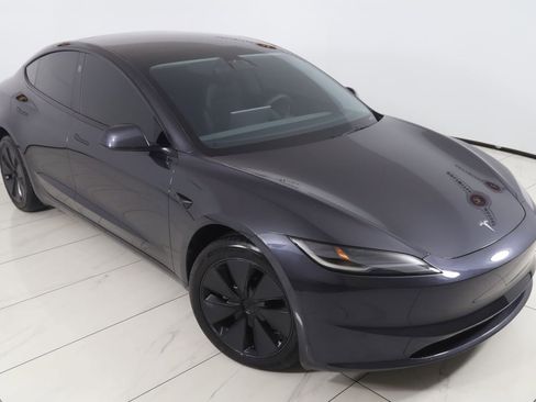Used 2025 Tesla Model 3 Long Range image 22