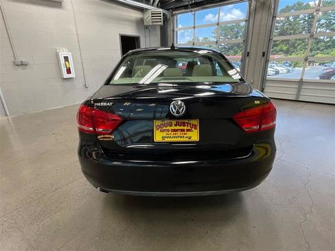Used 2012 Volkswagen Passat 2.5 SE FWD image 4