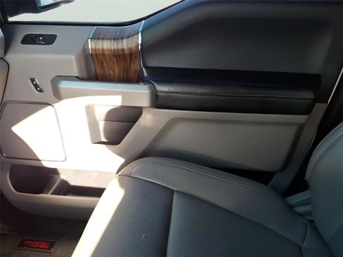 Used 2018 Ford F150 Lariat w/ Equipment Group 502A Luxury image 25