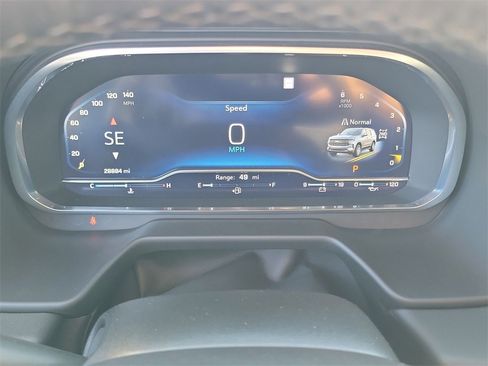 Certified 2022 Chevrolet Tahoe Z71 w/ Luxury Package image 12