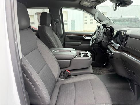 Used 2023 Chevrolet Silverado 1500 LT image 42