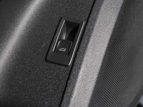 New 2025 Audi Q5 Premium image 27