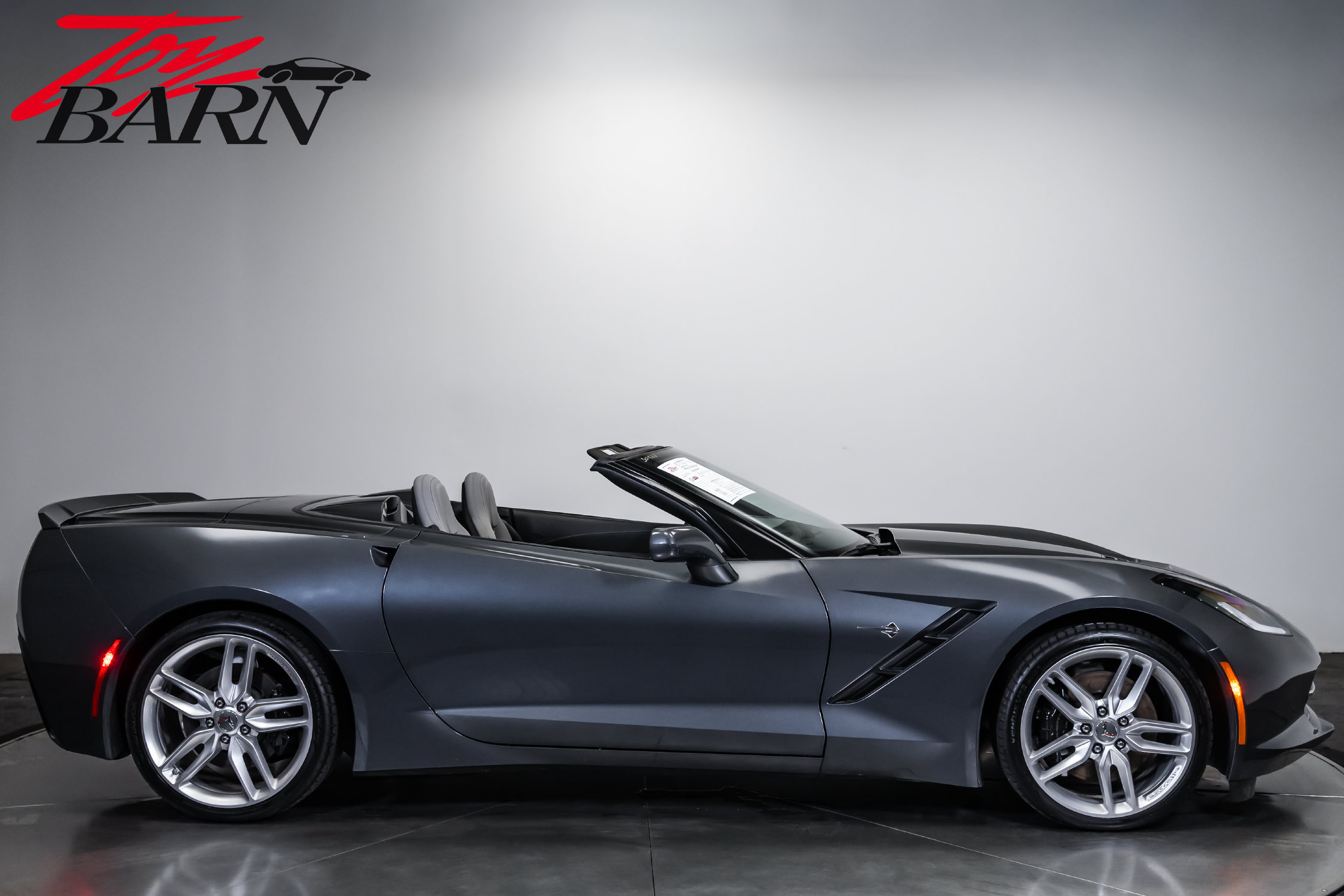 Used 2014 Chevrolet Corvette Stingray Convertible w/ 3LT Preferred Equipment Group RWD image 6