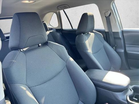 Used 2025 Toyota RAV4 LE image 22