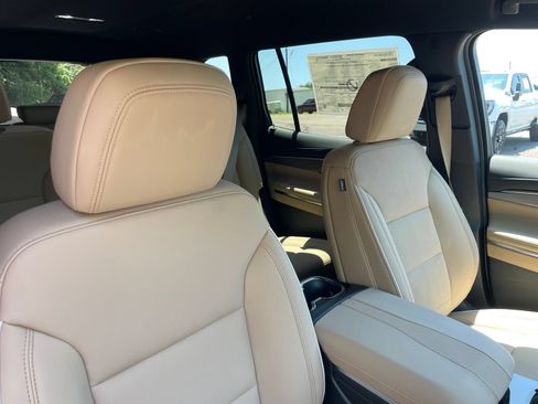 New 2026 Buick Enclave Preferred w/ Power Package FWD image 38