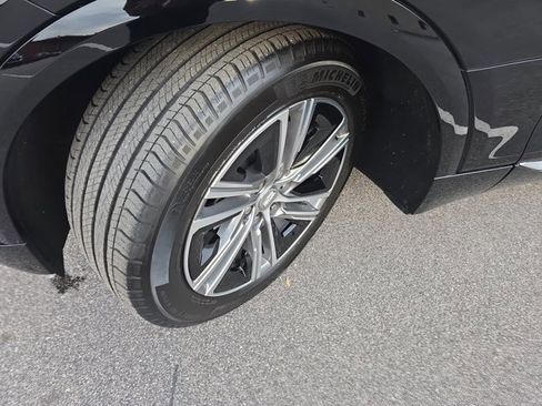 Certified 2024 Cadillac Lyriq Luxury image 29