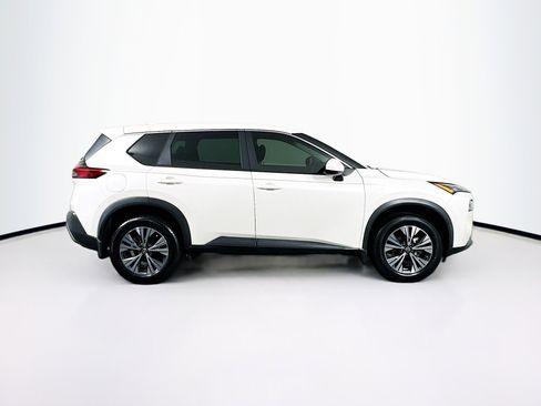 Used 2023 Nissan Rogue SV image 10